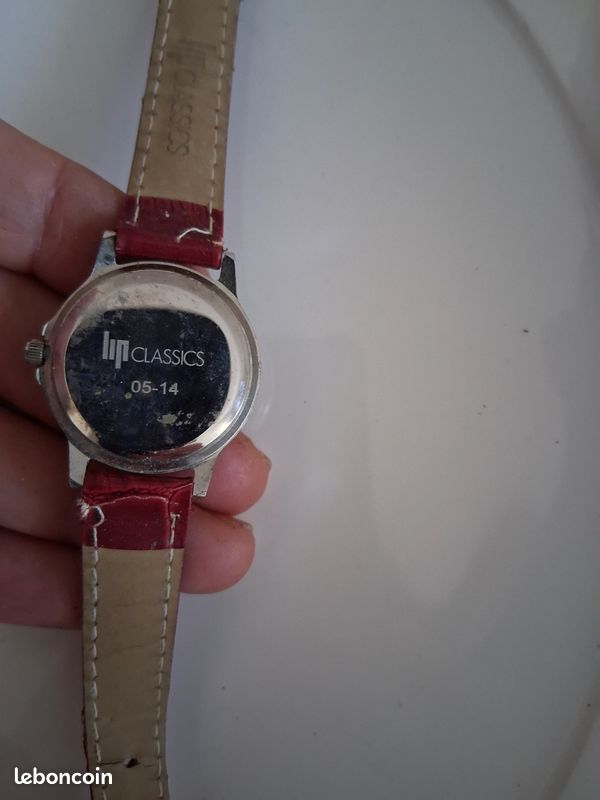 Une montre femme lip (image 4)
