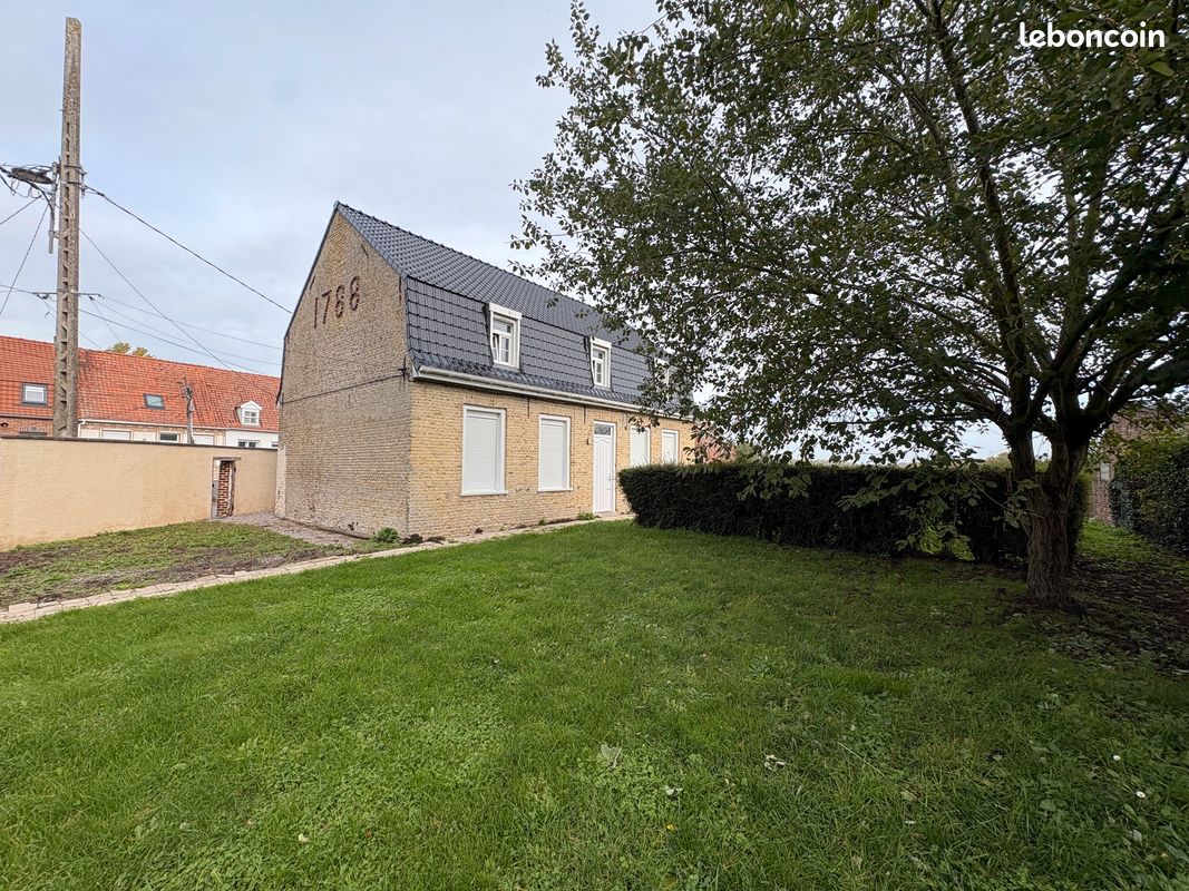 Maison 5 pièces 115 m² · à Herzeele · 115 m² · 1 215 €/mois