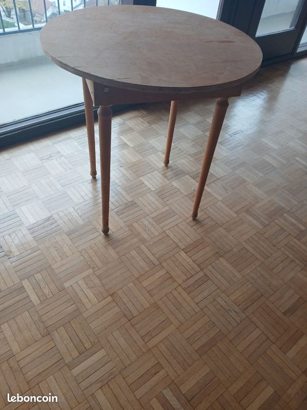 Table ronde, bois (image 2)
