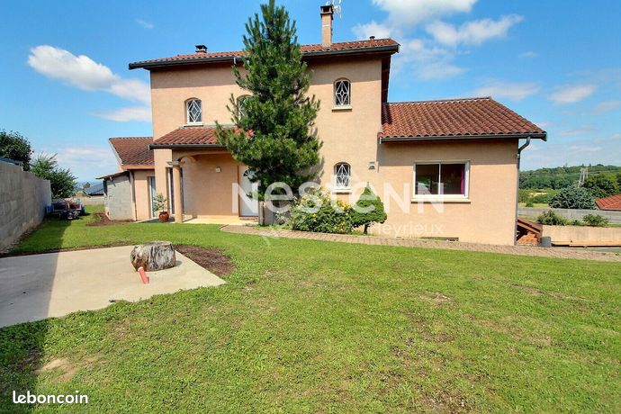 Villa 7 pièces 183 m²