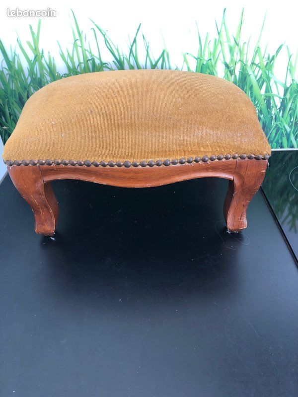 Repose pieds velours ocre (image 1)