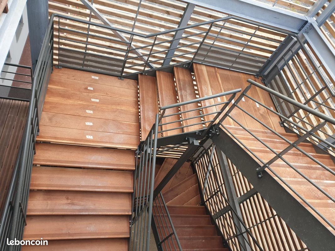 ESCALIER métallique sur mesure (image 2)