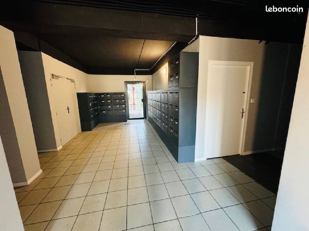 Studio 1 pièce 17 m²