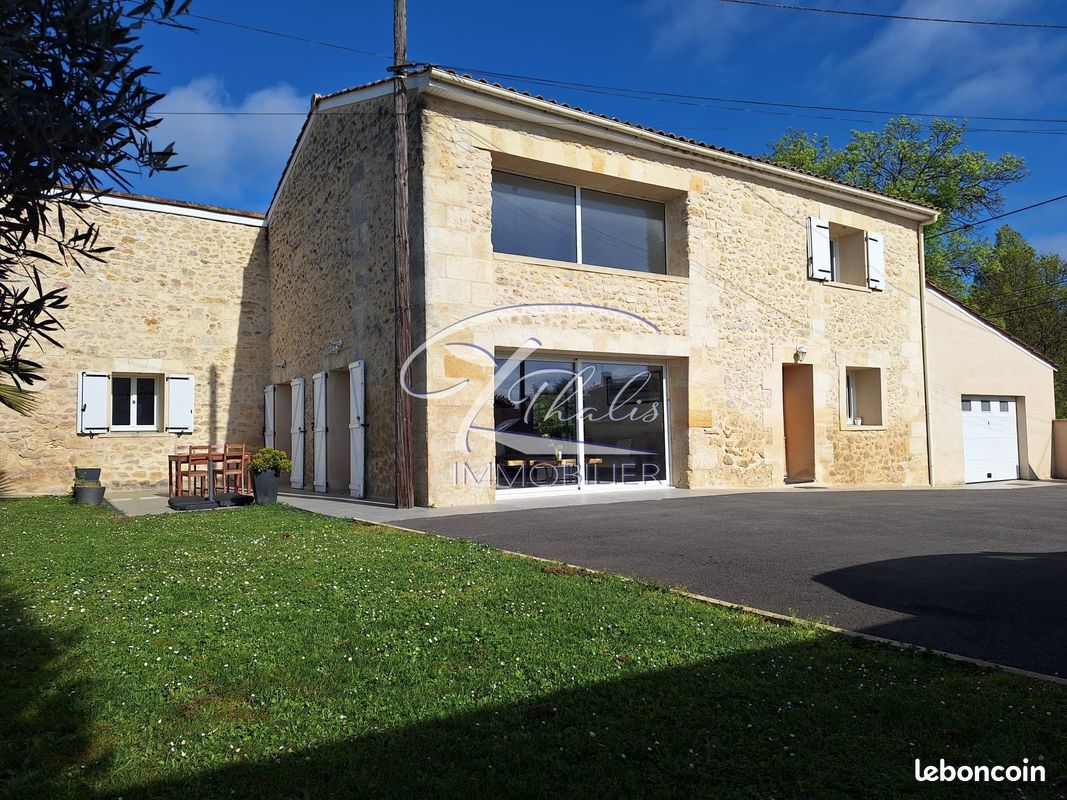 Maison 6 pièces 210 m² · à La Lande-de-Fronsac · 210 m² · 549 000 €