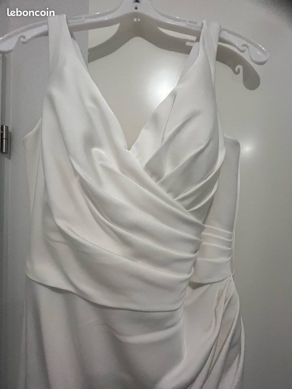 Vends robe de mariée ou cérémonie taille 38 (image 3)