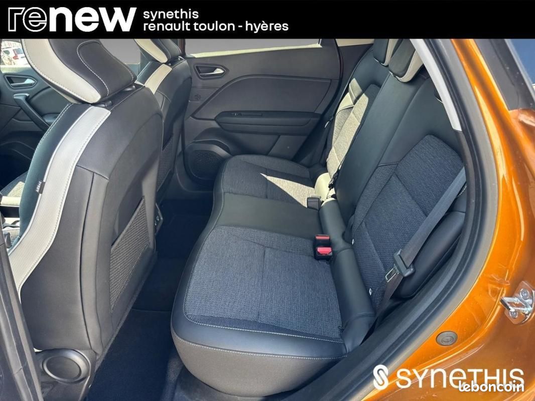 Renault Captur E-Tech 145 - 21 Intens (image 9)