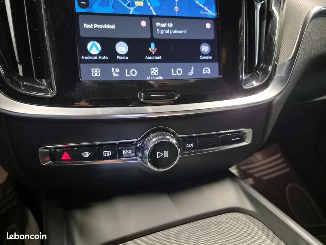 VOLVO V60 2.0 B4 197 Hybrid Style Dark Geartronic BVA (image 30)