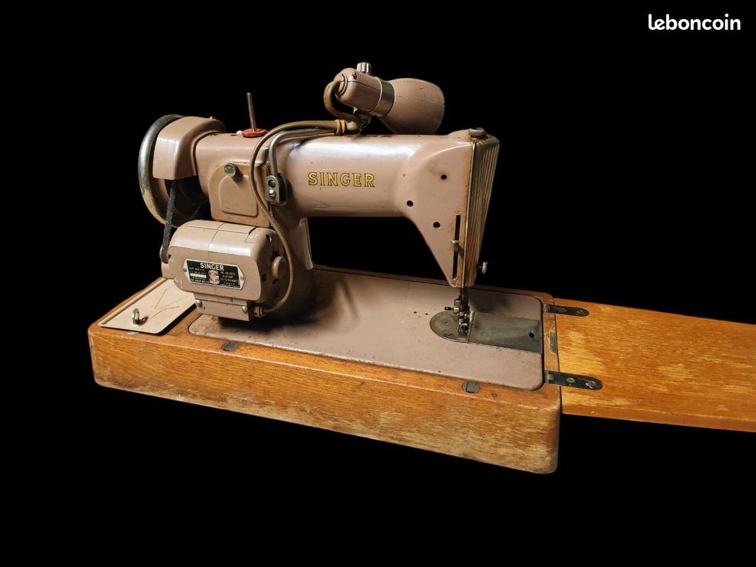 Machine à coudre Singer (image 1)