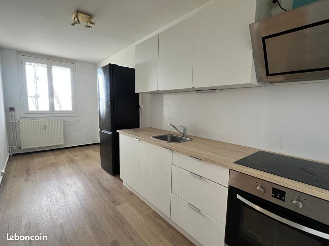 Appartement 4 pièces 80 m² · à Compiègne · 80 m² · 120 000 €
