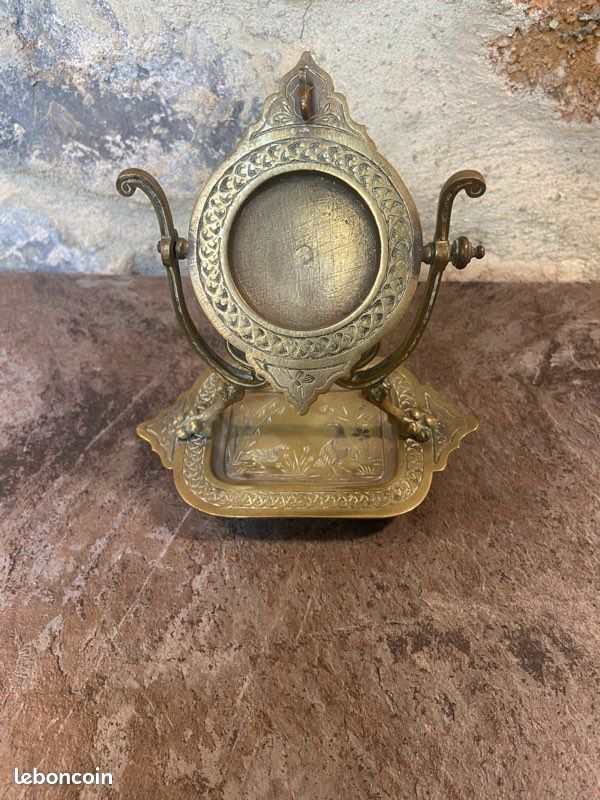Porte-Montre à Gousset En Laiton Vintage Décors Ciselés Campagne - Circa 1885-1910