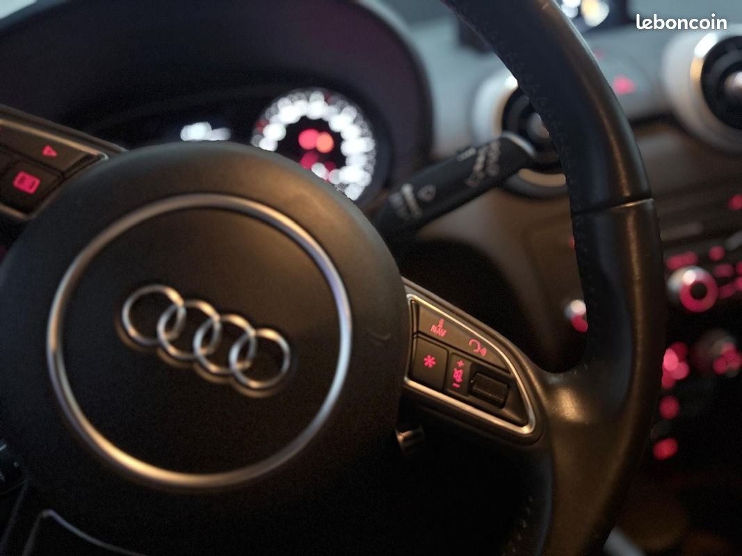 AUDI A1 SPORTBACK 1.2 TFSI 86 S line *REVISION A JOUR* *CT OK* *PLAQUETTES DE FREIN NEUVES (image 12)