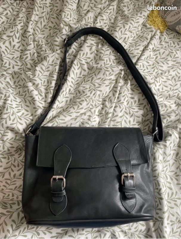 Sacoche cuir (image 1)