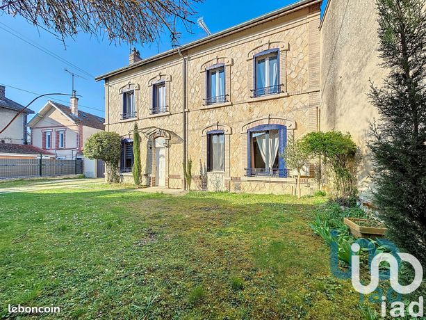 Maison 8 pièces 159 m²