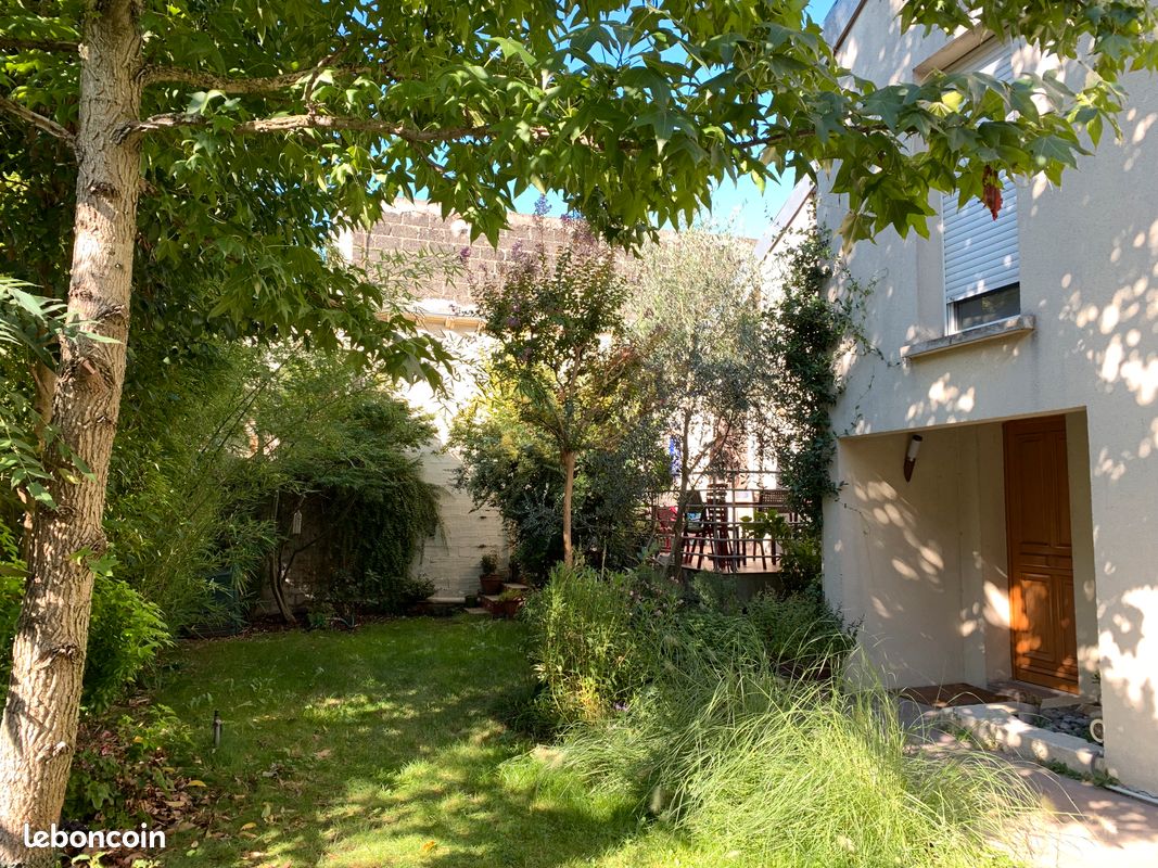 Maison 9 pièces 290 m² · à Les Lilas · 290 m² · 1 650 000 €