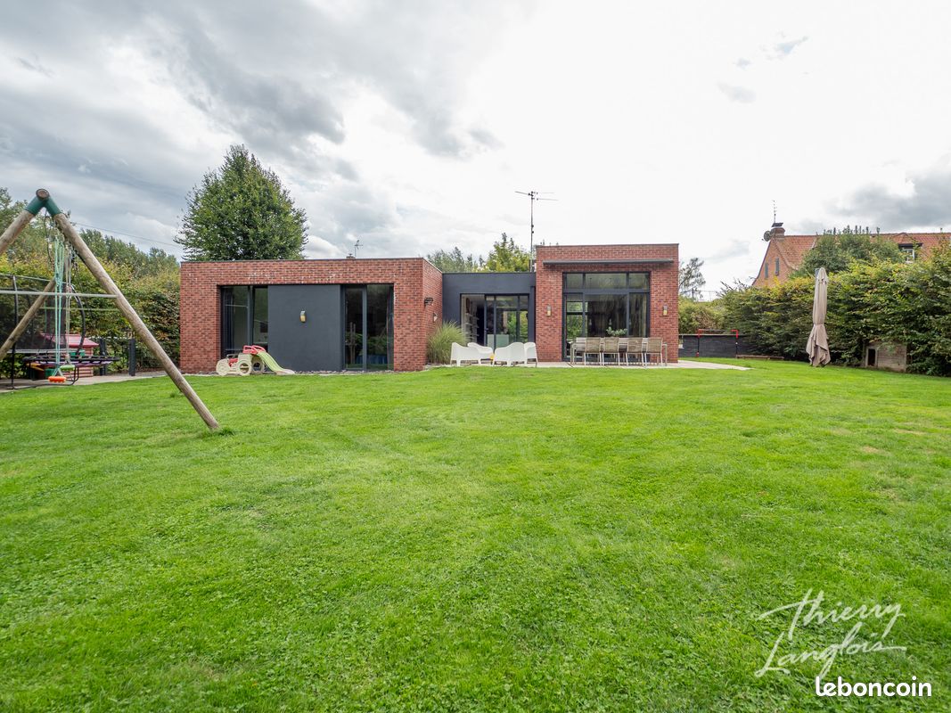 Maison 8 pièces 195 m² · à Cysoing · 195 m² · 799 000 €
