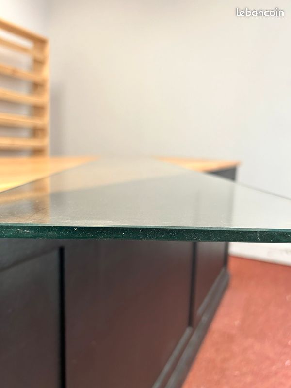 Étagères en verre (image 2)