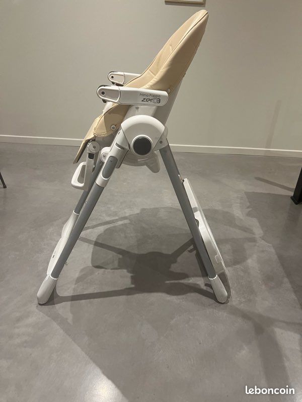 Chaise haute (image 2)