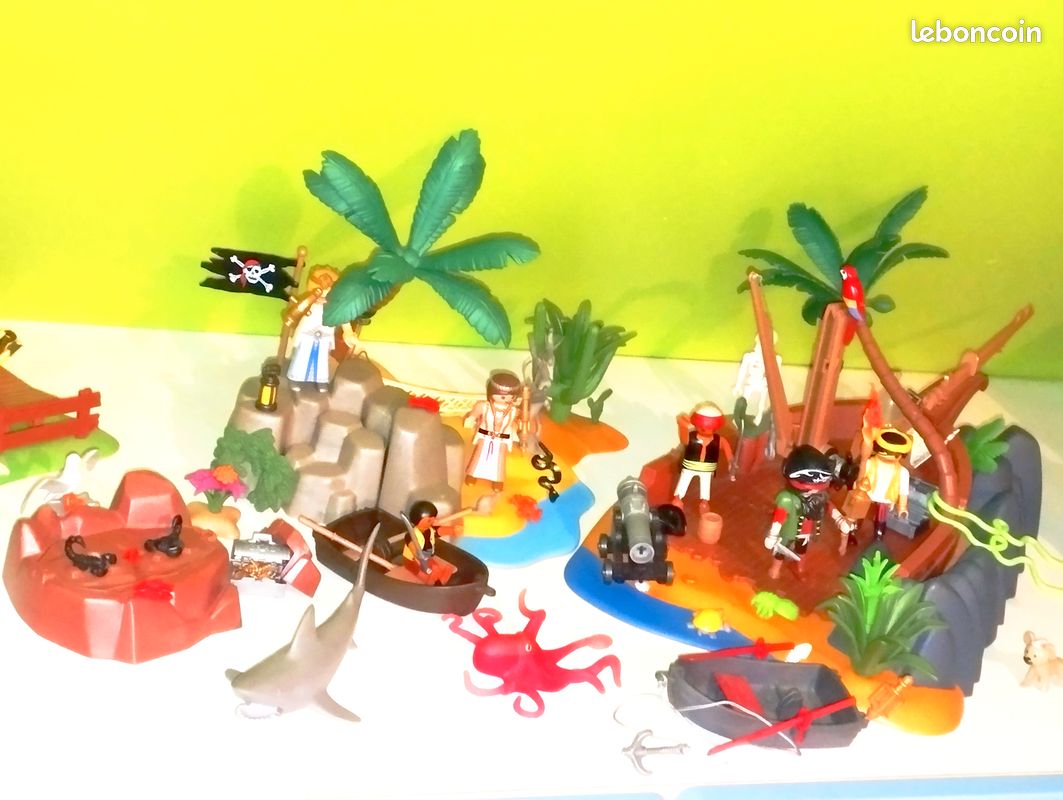 Playmobil pirates (image 2)