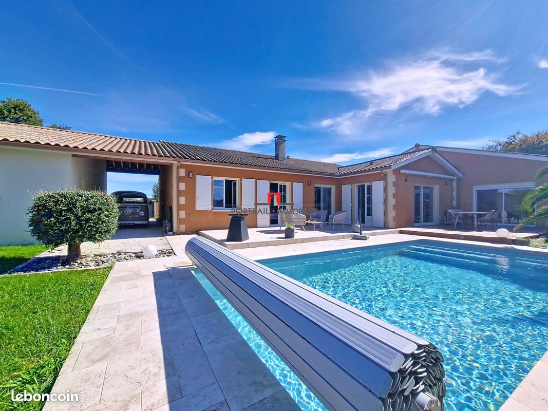 Maison 6 pièces 186 m² · à Saint-Laurent-d'Arce · 186 m² · 450 000 €