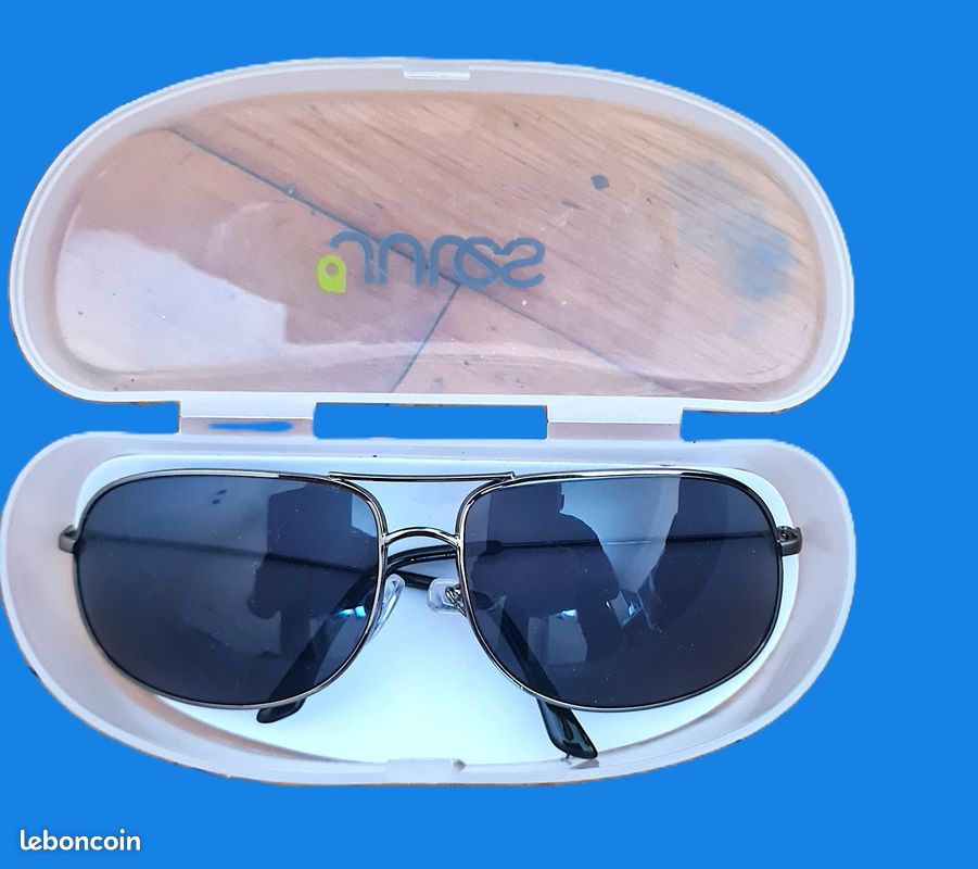 Paire de lunettes de soleil avec monture en métal (image 2)