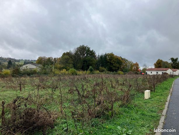 Terrain 745 m² Giou De Mamou
