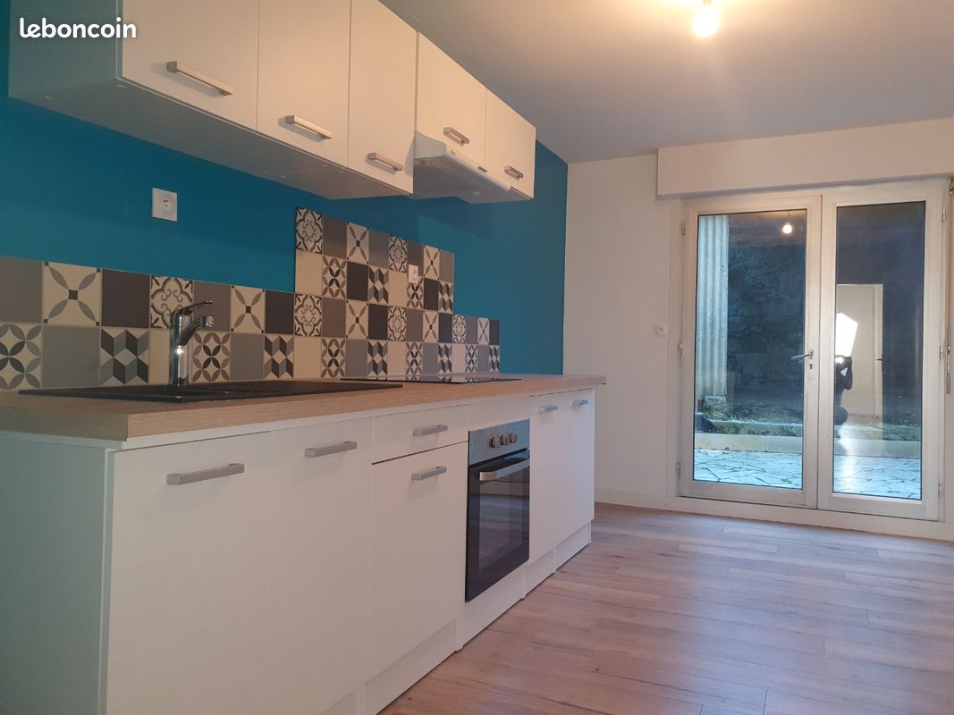 Maison 5 pièces 120 m² · à Rostrenen · 120 m² · 780 €/mois