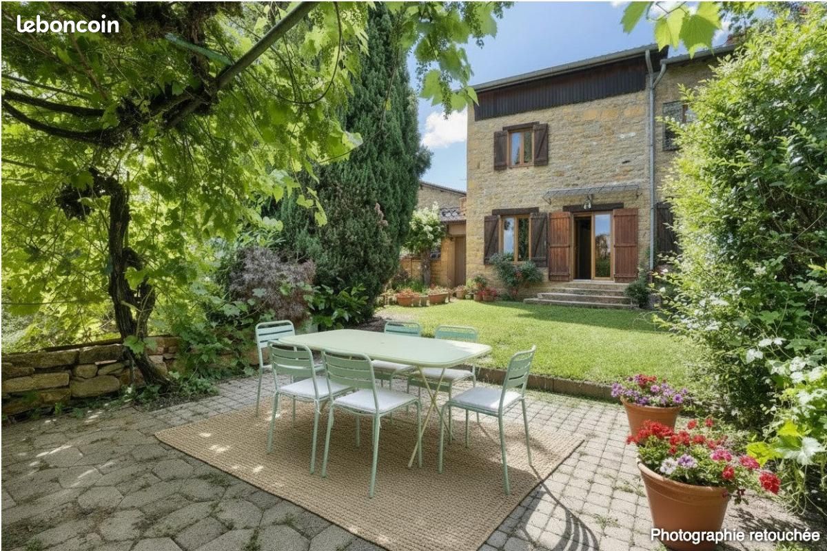 Maison 5 pièces 160 m² · à Saint-Cyr-au-Mont-d'Or · 160 m² · 735 000 €