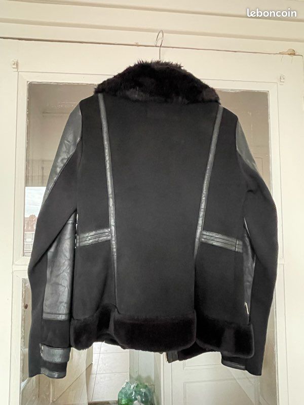 Manteau River Island Noir - Fausse Fourrure - Style Overcoat - Taille Regular - Occasion Très Bon état