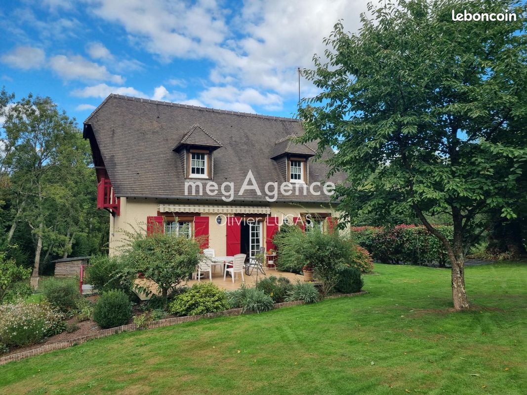 Maison 4 pièces 94 m² · à Saint-Étienne-l'Allier · 94 m² · 262 500 €