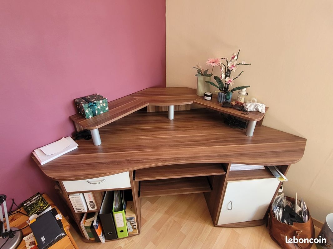 Bureau d'angle (image 1)