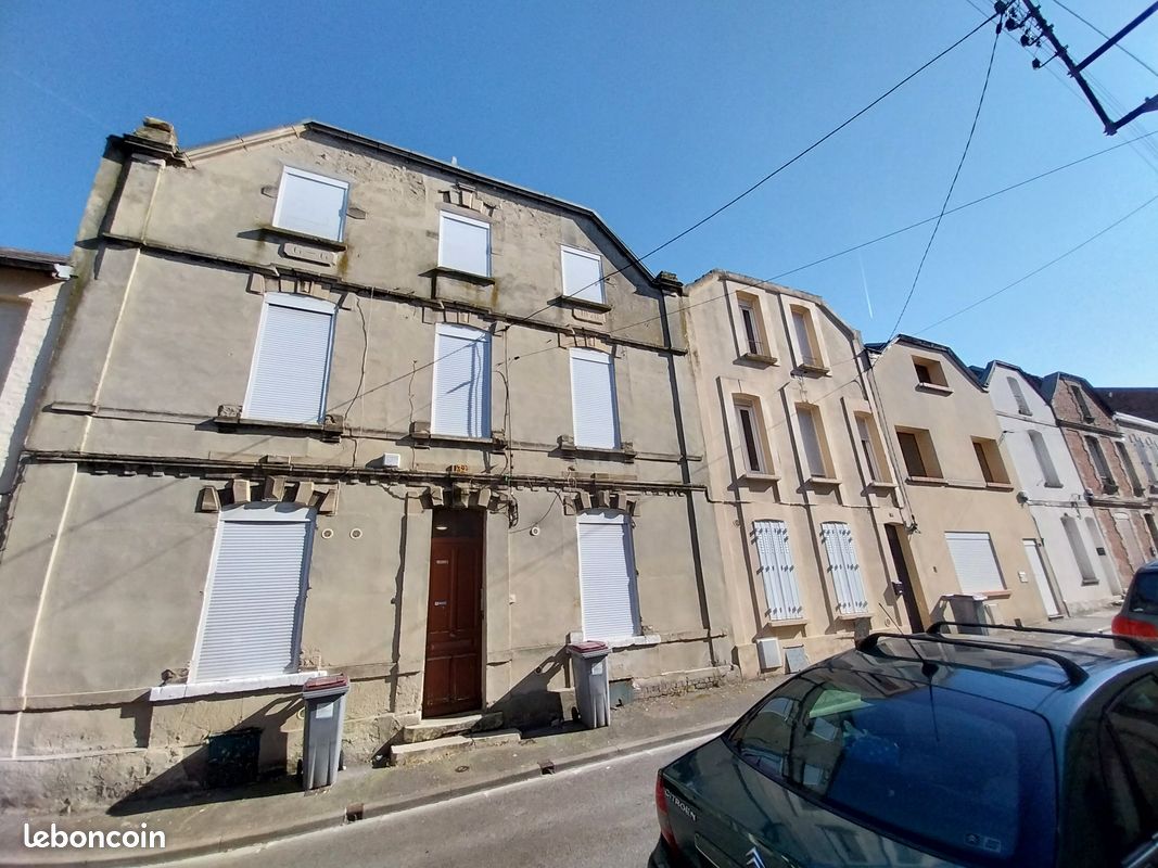Appartement 12 pièces 210 m² · à Saint-Quentin · 210 m² · 258 000 €