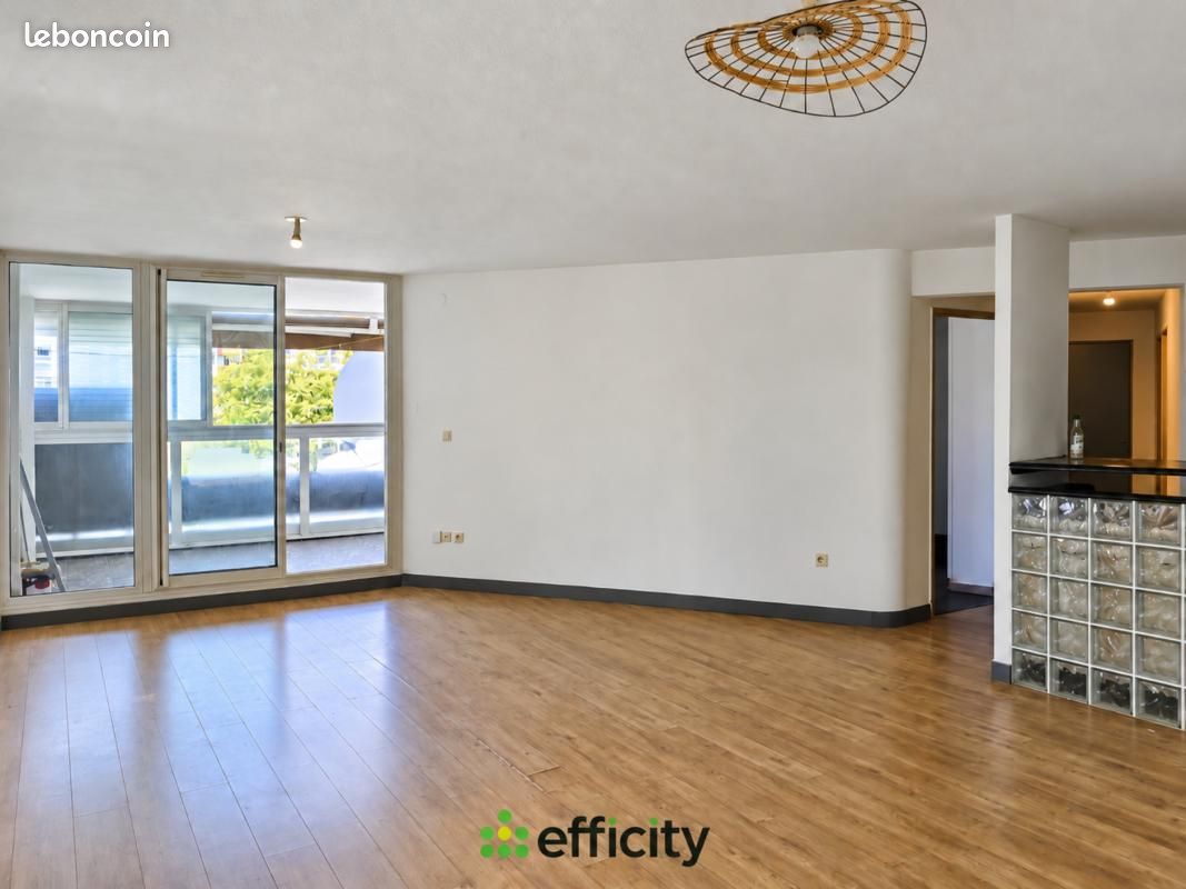 Appartement 3 pièces 72 m² · à Saint-Denis · 72 m² · 200 000 €