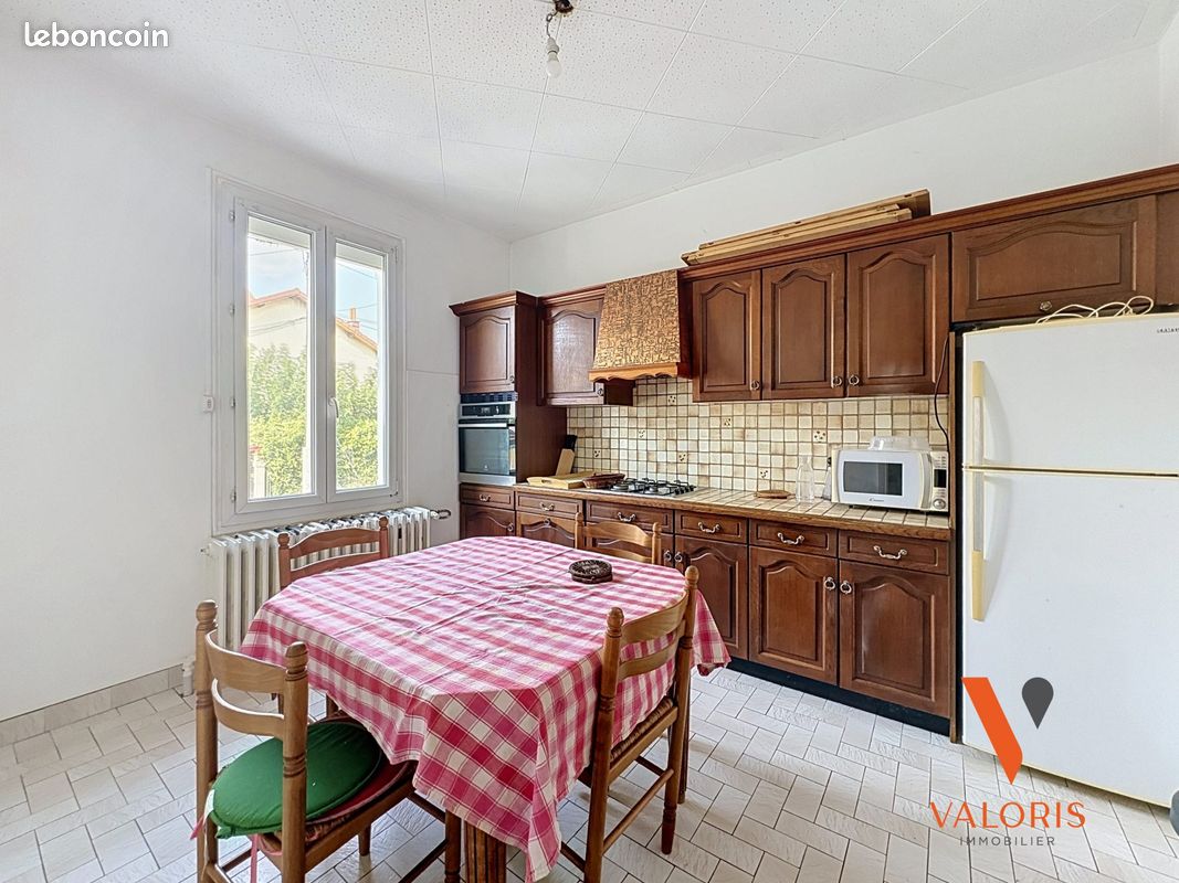 Maison 3 pièces 67 m² · à Grenoble · 67 m² · 1 050 €/mois