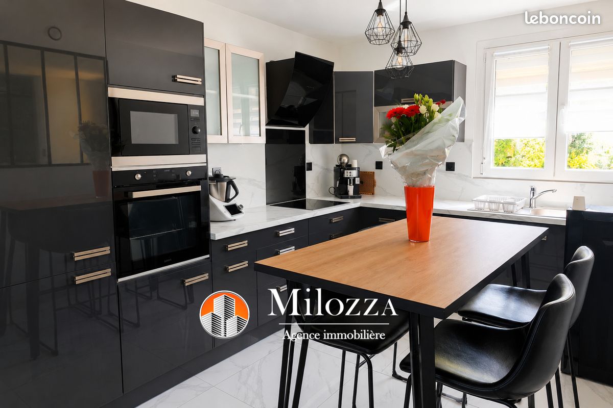 Maison 4 pièces 92 m² · à Villefontaine · 92 m² · 289 000 €