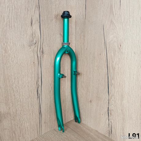 Fourche rigide Vtt Vtc 26 pouces verte Pivot 2,54 x 140mm