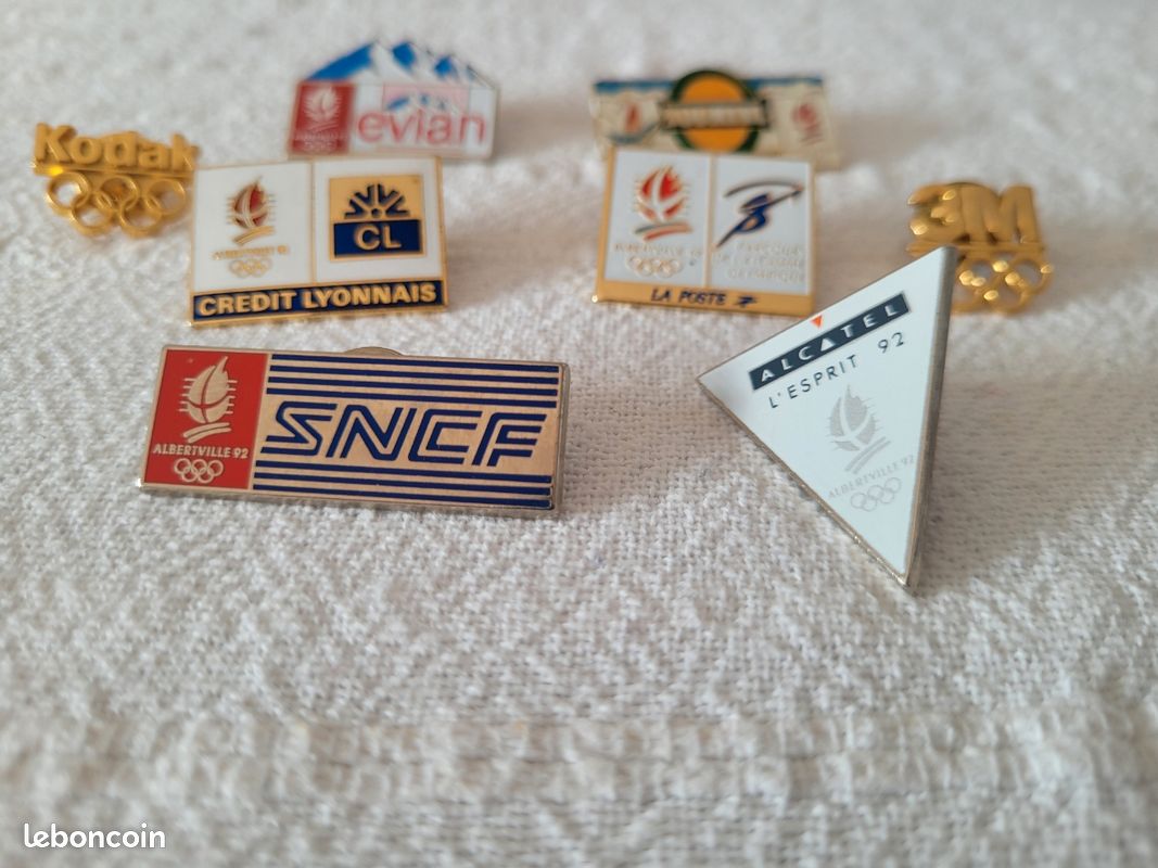 Pin's Alcatel - Jeux Olympiques Albertville 92 - Logo Gris - Occasion