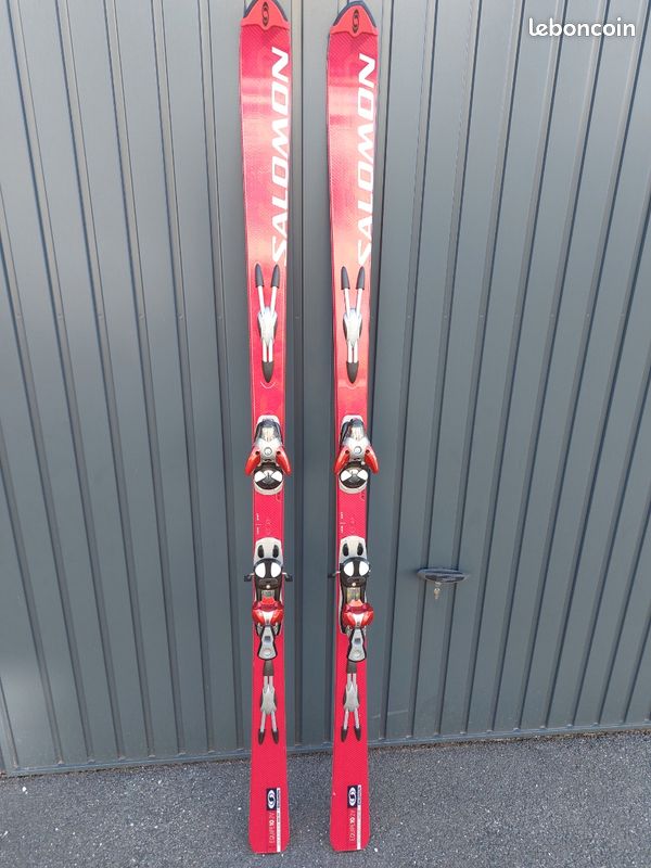 salomon equipe 10 2v skis 176 cm Ski + Salomon 10 Bindings Winter Sport Advent  Traventuria Sports maneuver Salomon S/Max 6 XT/M10 GW adult carving alpine skis are the perfect choice for beginner level skiers graduating toward making their first carving turns Salomon S/Max 6 XT Ski