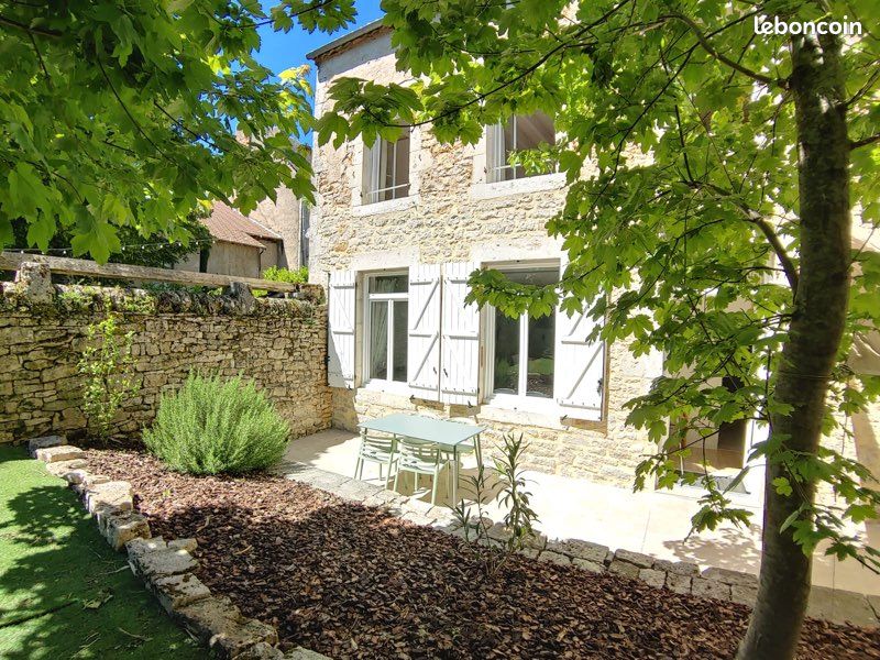 Appartement 3 pièces 94 m² · à Coeur de Causse · 94 m² · 800 €/mois