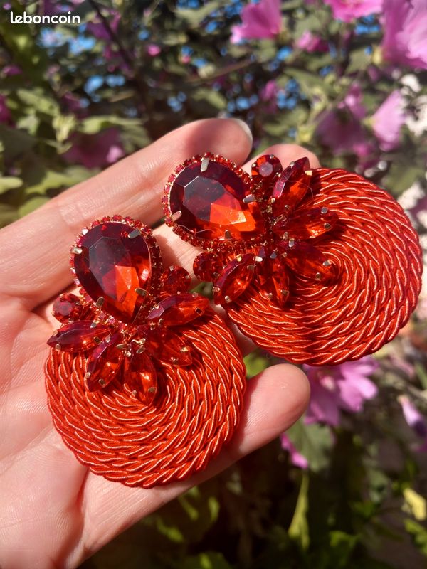 Boucles D'oreilles VINTAGE Années 80 - Velours Rouge - Fermoir Clips - Style Puces - Sans Marque