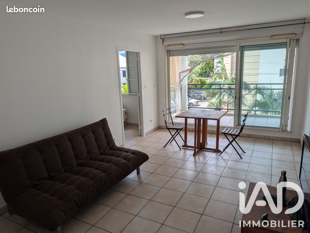 Appartement 2 pièces 45 m² · à Saint-Pierre · 45 m² · 1 000 €