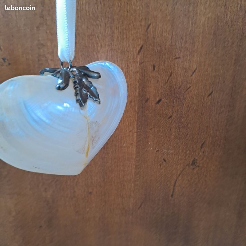 Pendentif neuf nacre et metal (image 2)