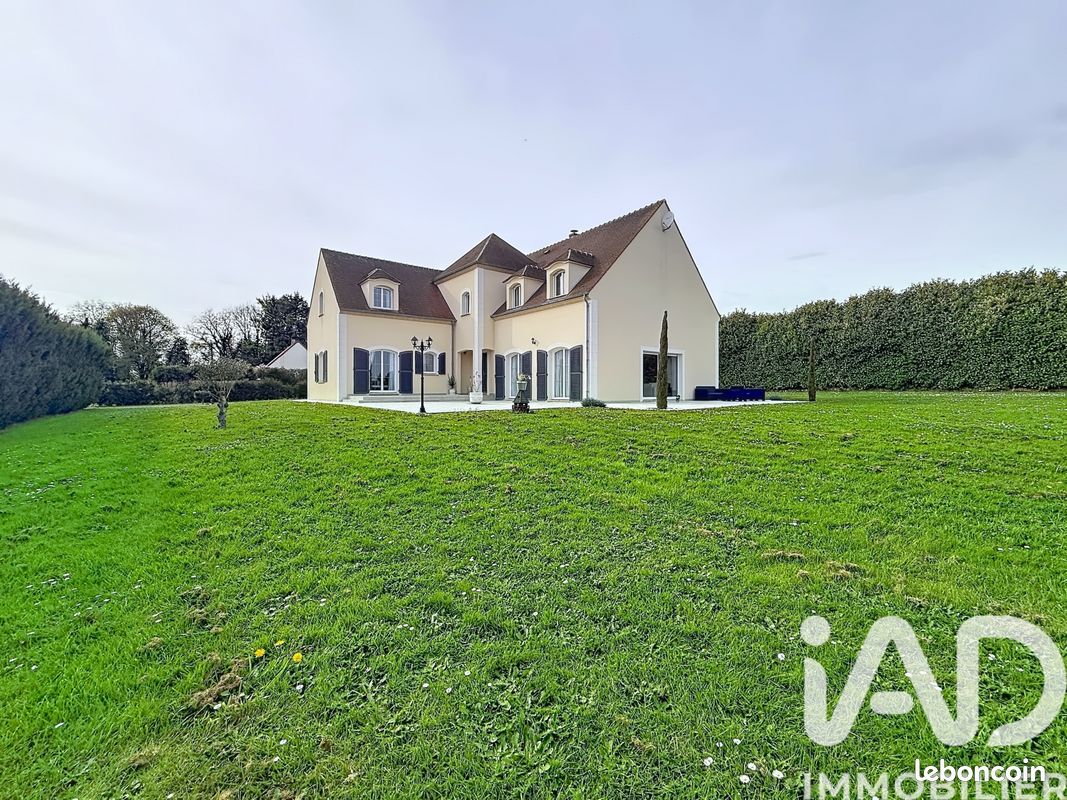 Maison 8 pièces 327 m² · à Nojeon-en-Vexin · 327 m² · 599 000 €