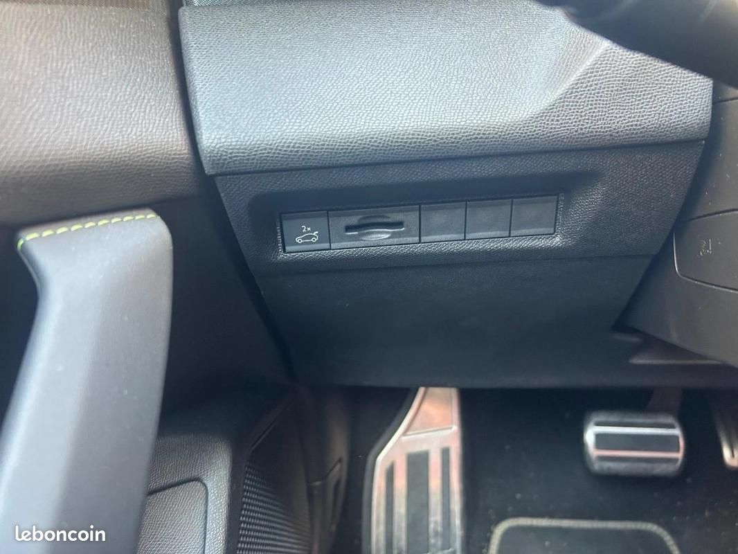 Peugeot 408 1.2 PURETECH 130 GT EAT BVA START-STOP (image 26)