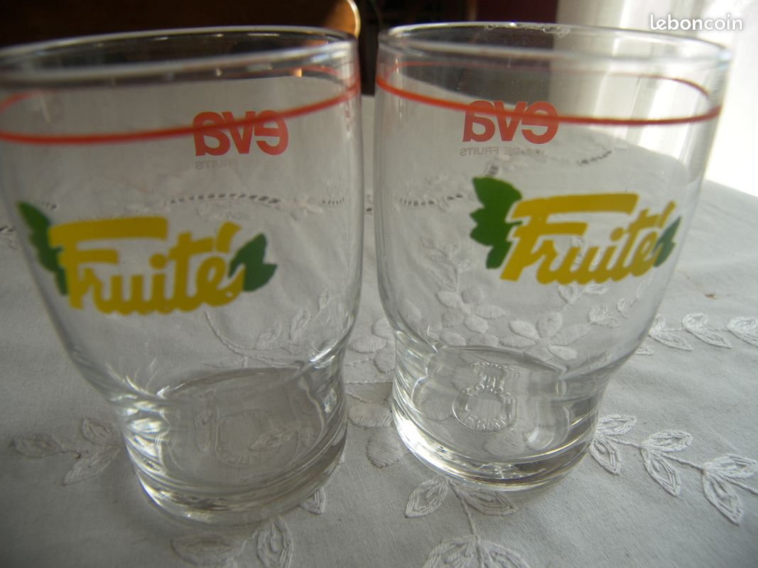 2 verres publicitaires à orangeade, fruité (image 1)