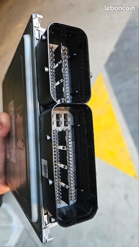 Calculateur moteur s4 b8 (image 3)