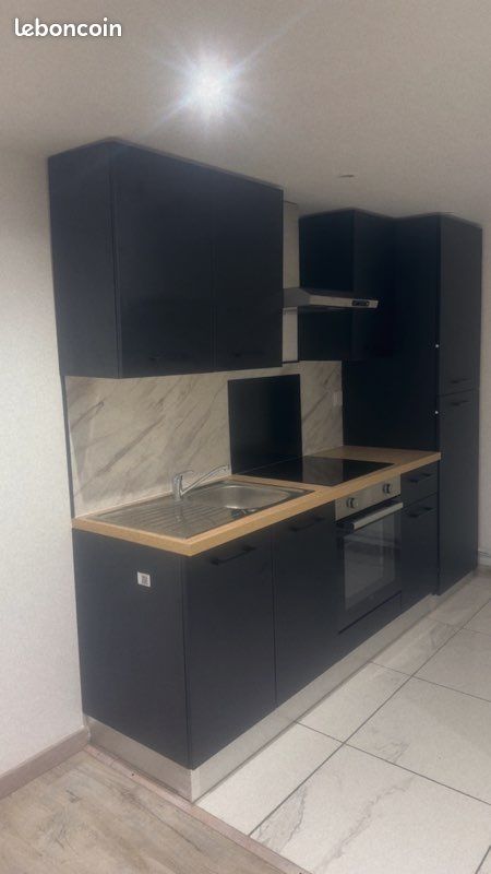 Location appartement deux pièces · à Auneuil · 730 €/mois