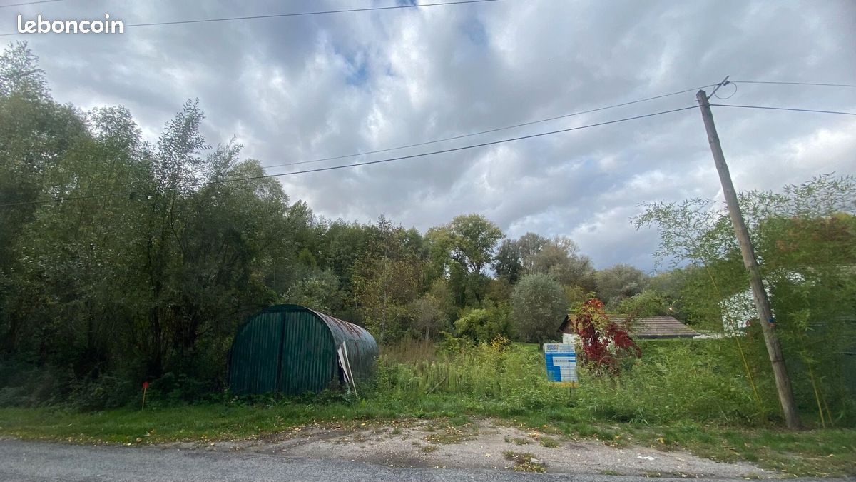 Terrain 4672 m² · à Saclas · 4 672 m² · 98 000 €