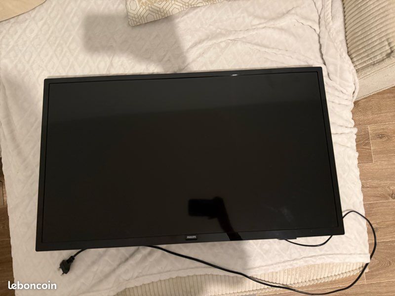 Télé Philips 32PHT4503/12 (image 1)