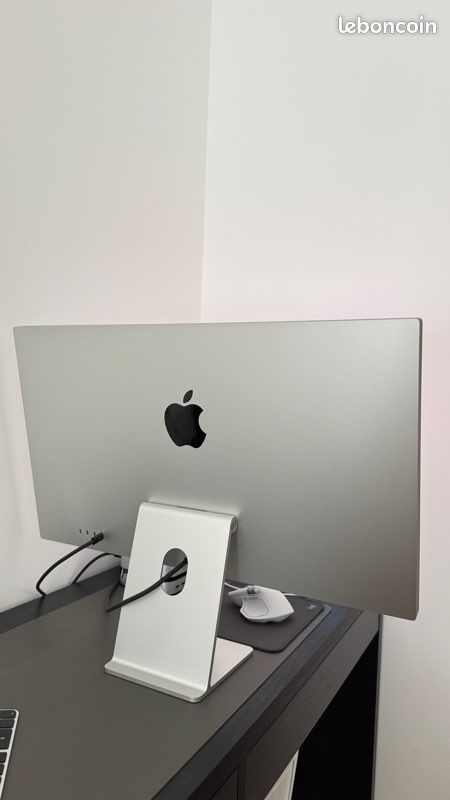 Apple Studio Display 5K (image 3)