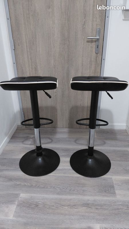 Je vends 2 Tabourets (image 2)
